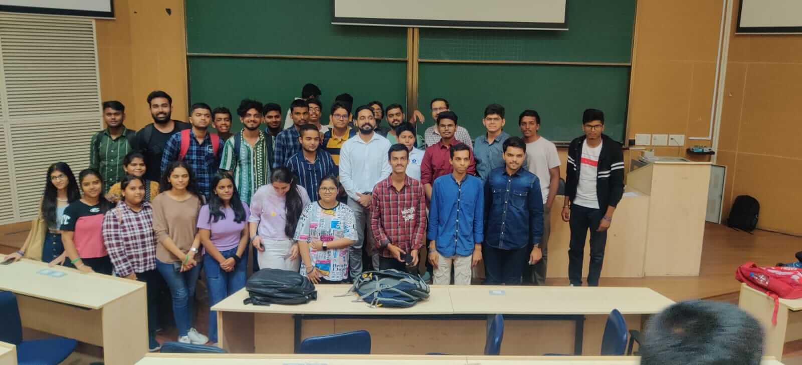 a2ndy_1600_WhatsAppImage20231101at21