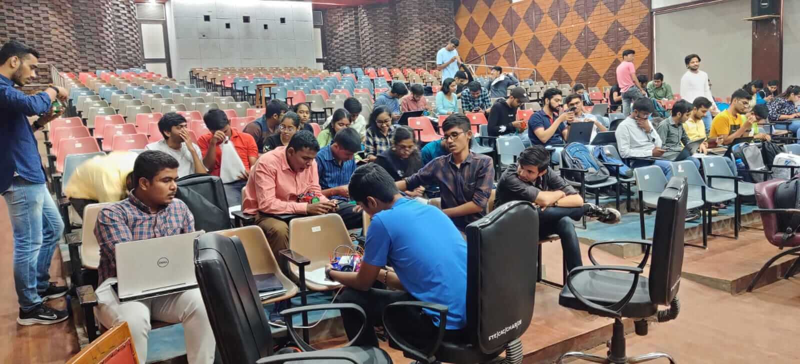 gzmjq_1600_WhatsAppImage20231101at21