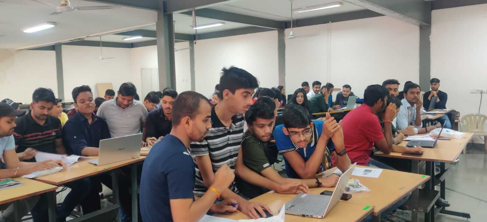 k1nzq_1600_WhatsAppImage20231101at21