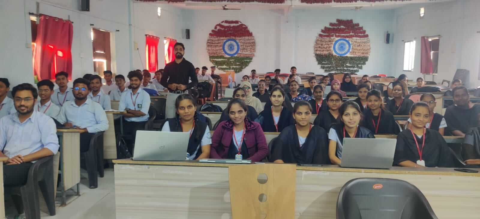 k4nti_1600_WhatsAppImage20231101at21