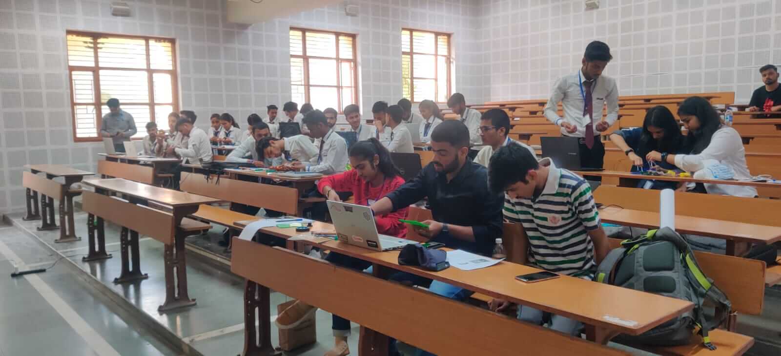 m5nzy_1600_WhatsAppImage20231101at21