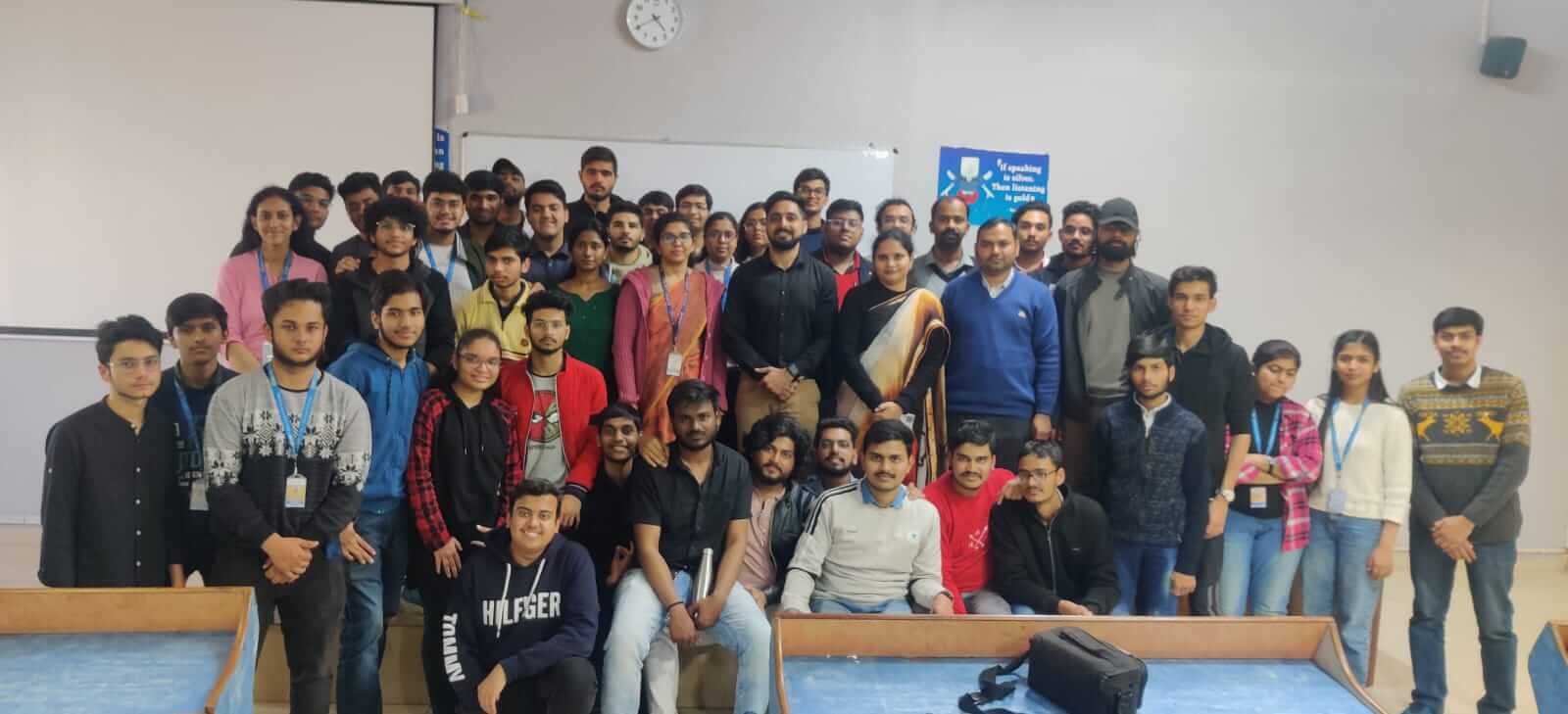 q1nzg_1600_WhatsAppImage20231101at21