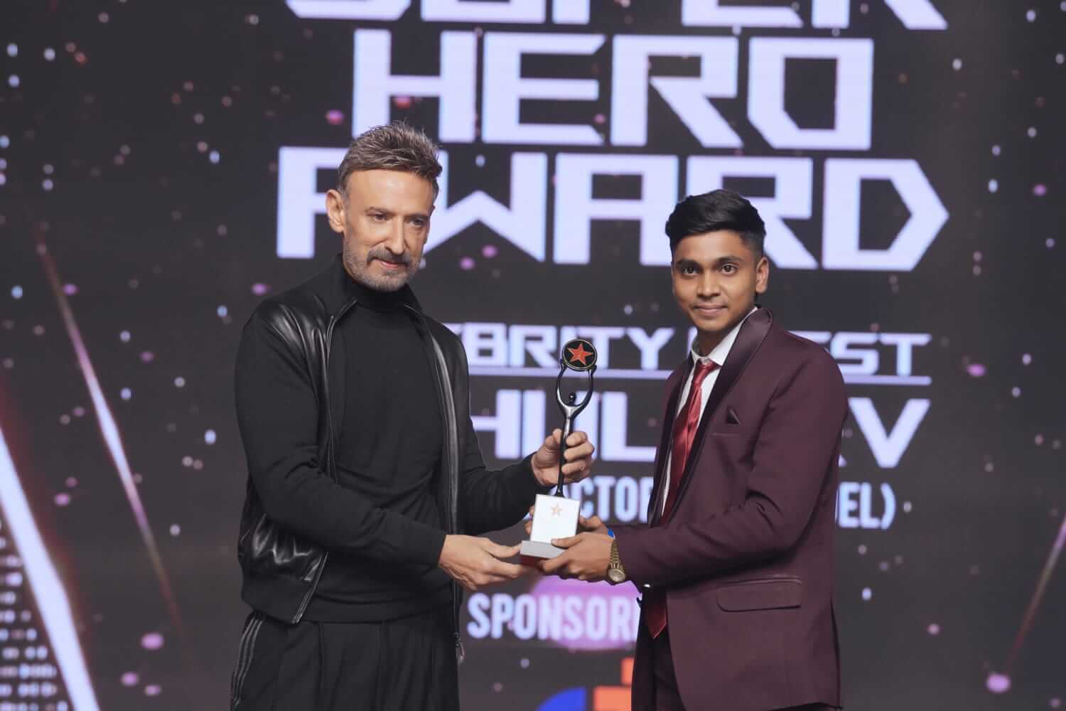 677cc2c698aed1000023562_k5ntk_1500