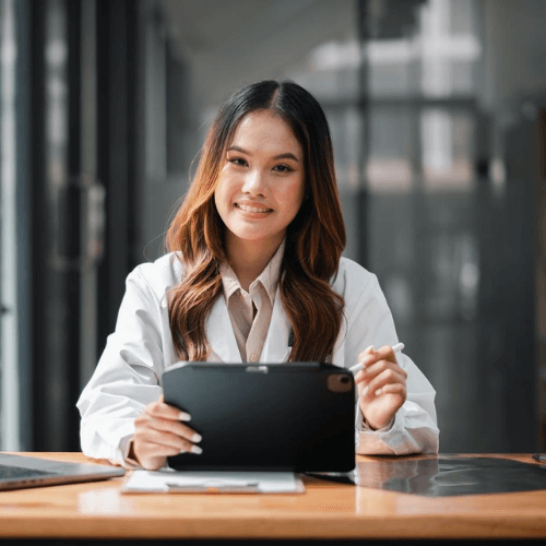 PinkMinimalSkincareHairFreeLogo19_u4mji_500