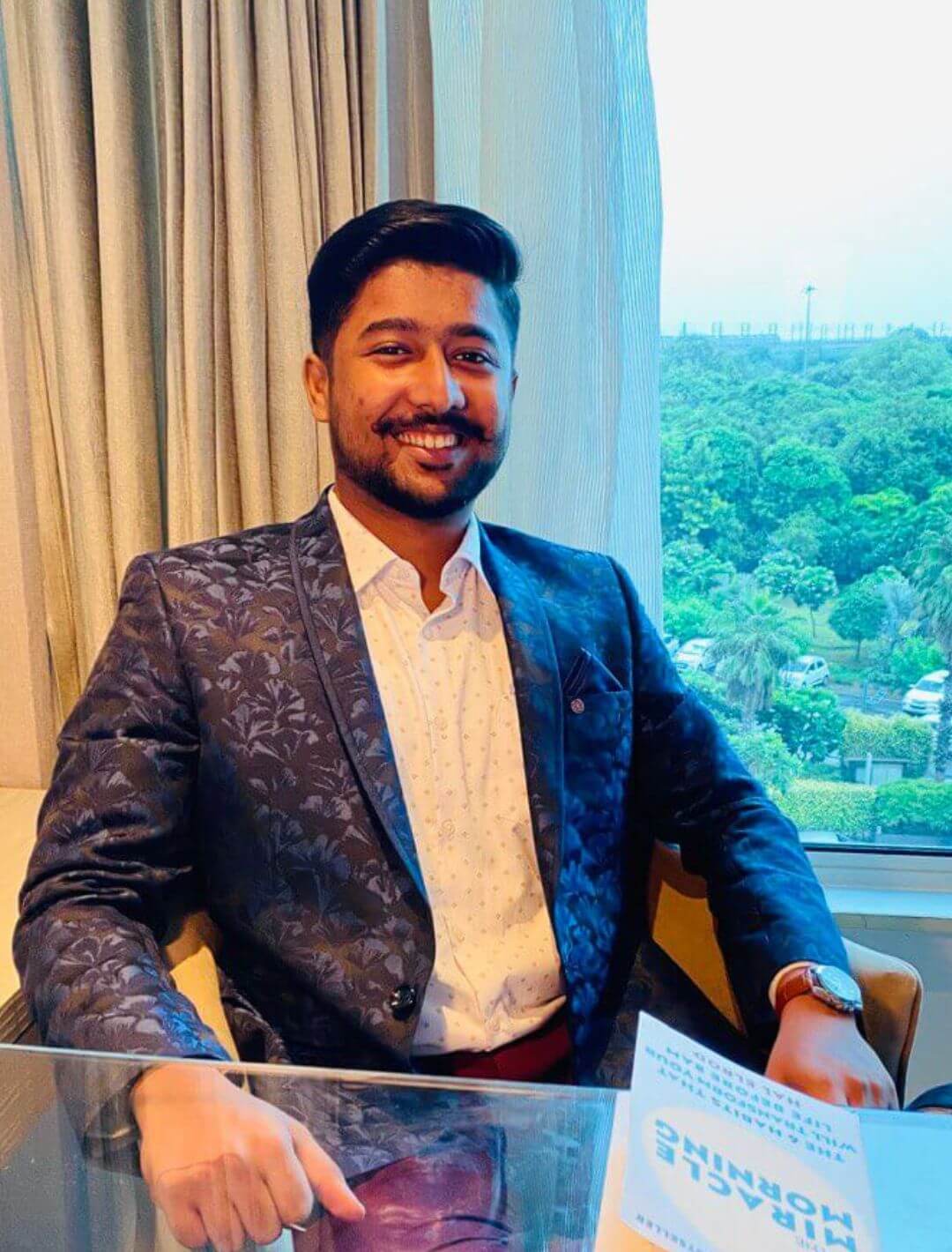 CoachVishal_uymty_1080