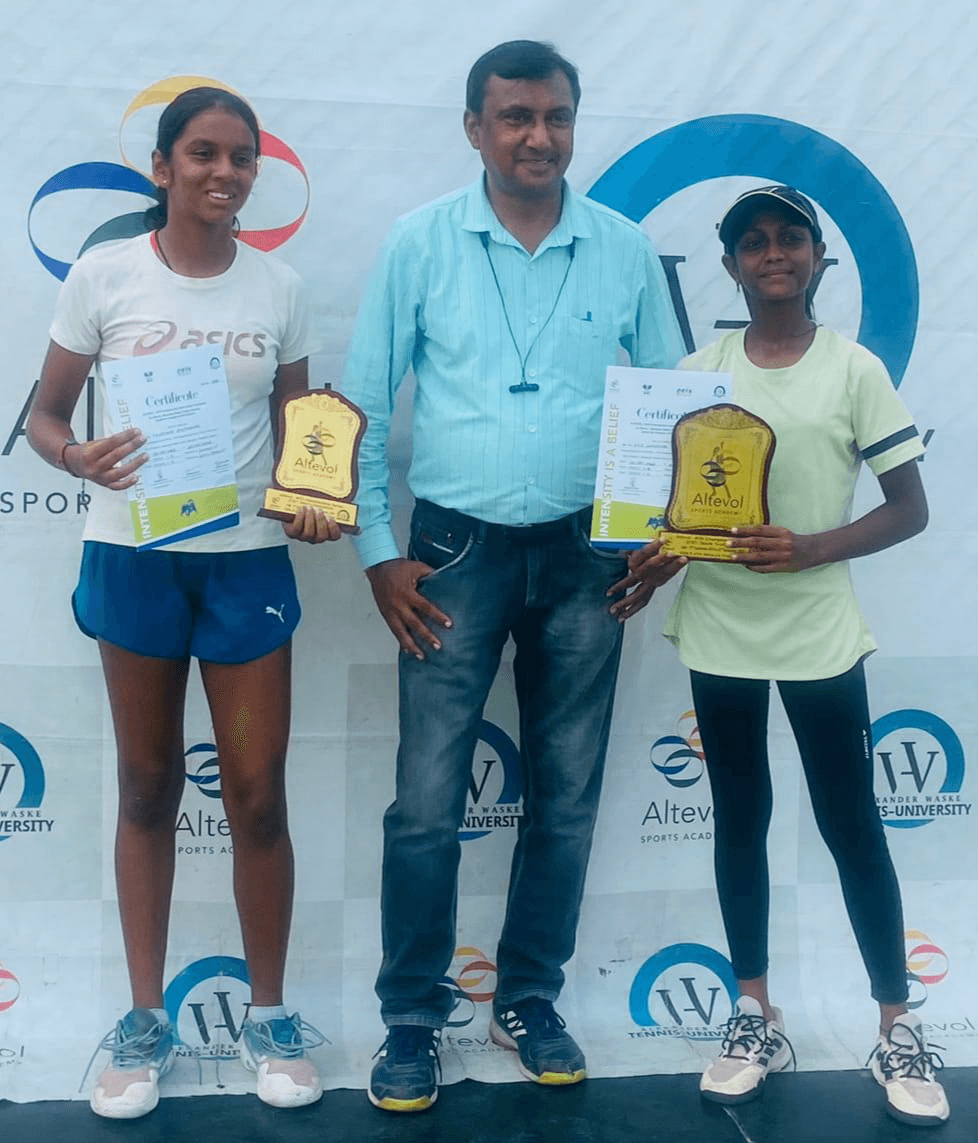 mynzy_978_380335568696638585816388592427062466665089n