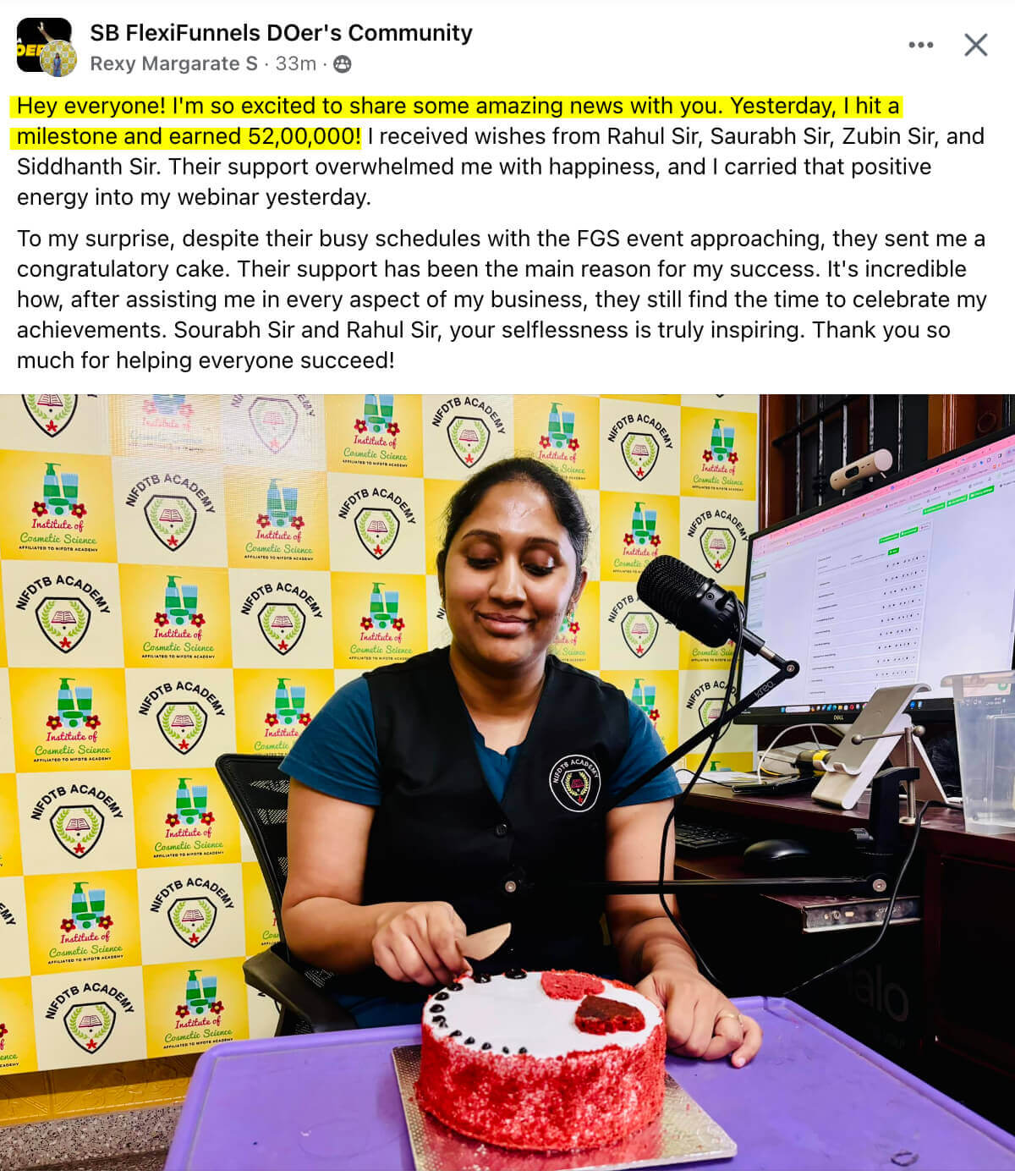 Rexy52LakhsCoach_ywodm_1200