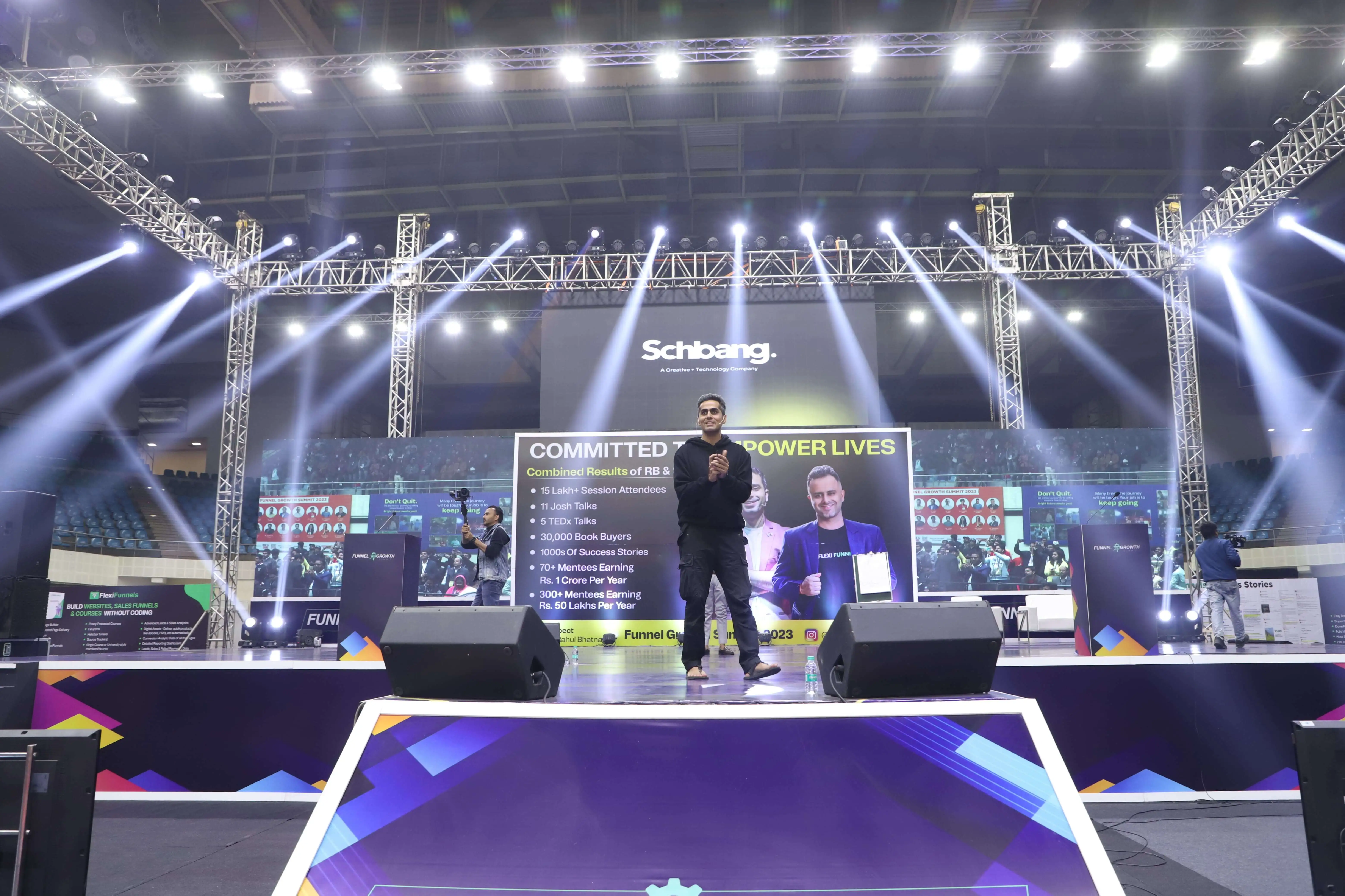 e2mzq_6240_IMG495221