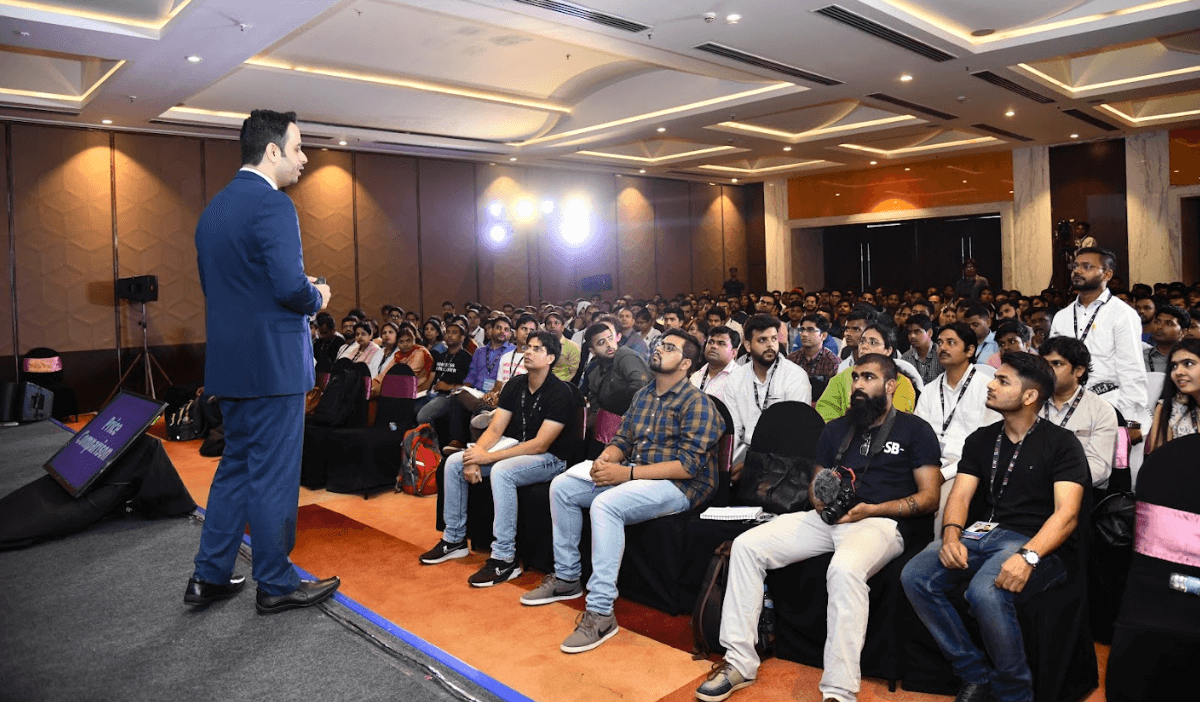 i1ndm_1200_2022081620h3428